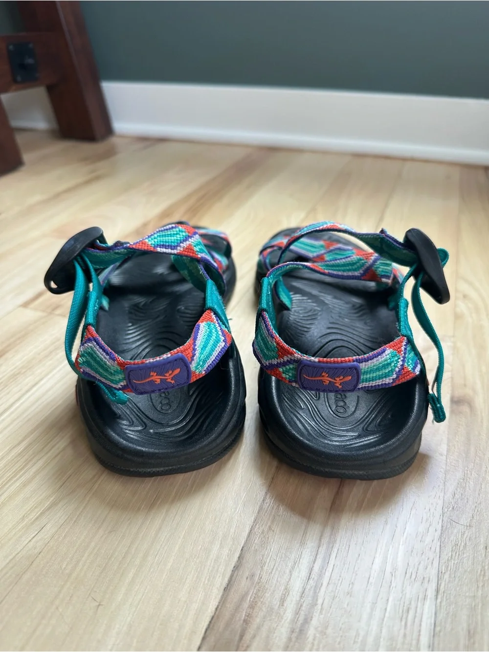 Great Condition! Chaco Teal Multicolor Adjustable Strap Sandals